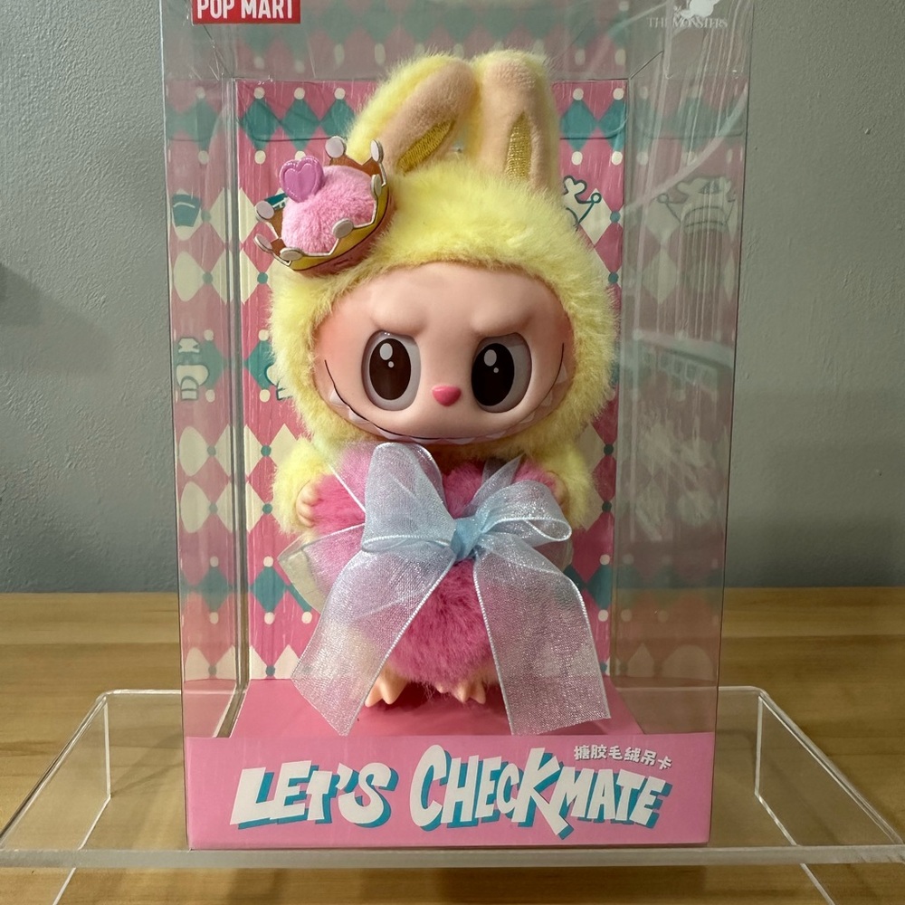 Authentic Pop Mart Let's Checkmate Figure